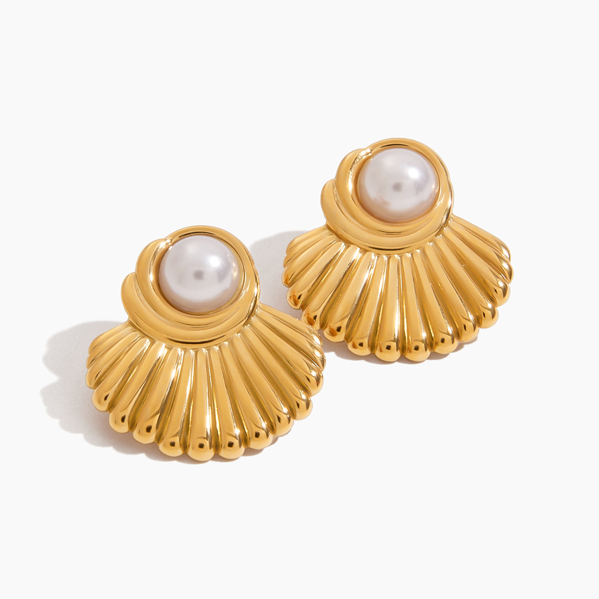Oceana Shell Pearl Earrings