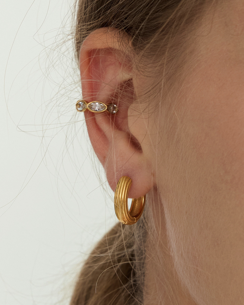 Dainty Zircon Gold Ear Cuff