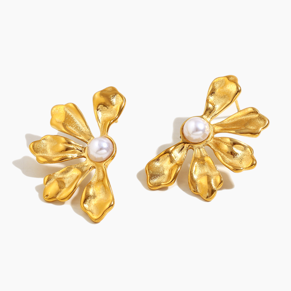 Flora Pearl Bloom Earrings