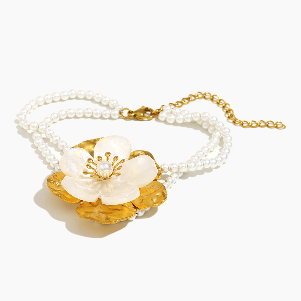 Petal Whisper Pearl Bracelet