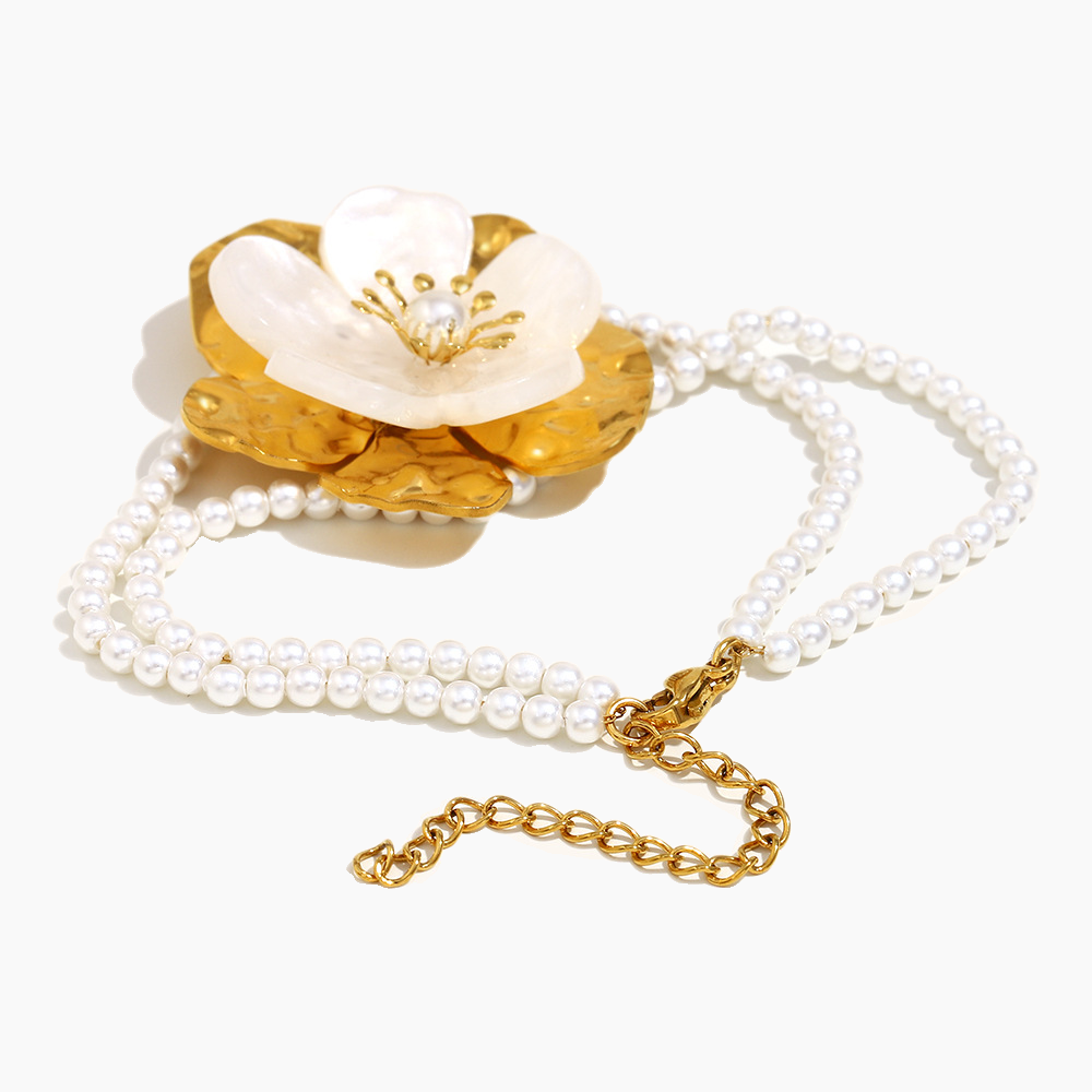 Petal Whisper Pearl Bracelet