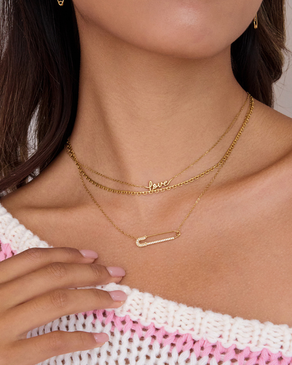 Golden Pin Sparkle Necklace