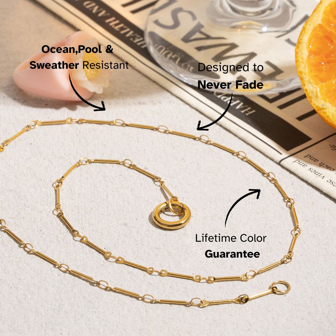Golden Link Loop Necklace