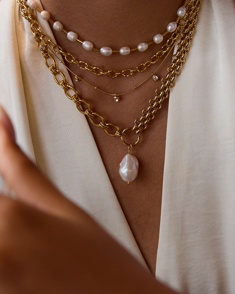 Tidebound Drop Necklace