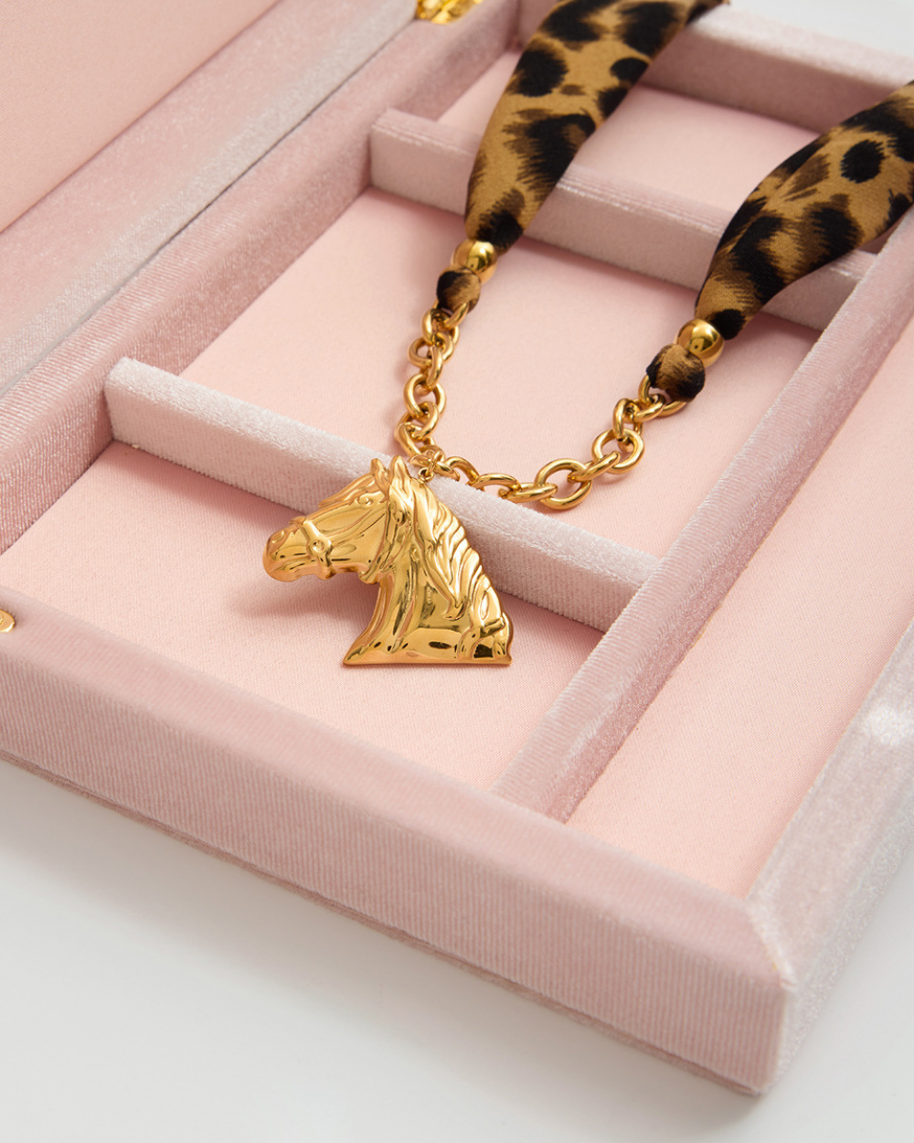 Wild Horse Pendant Necklace – Leopard Strap