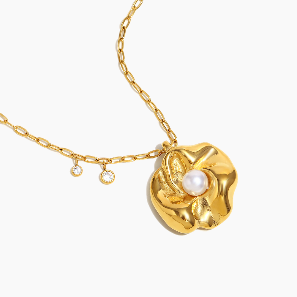 Ocean Bloom Pearl Necklace