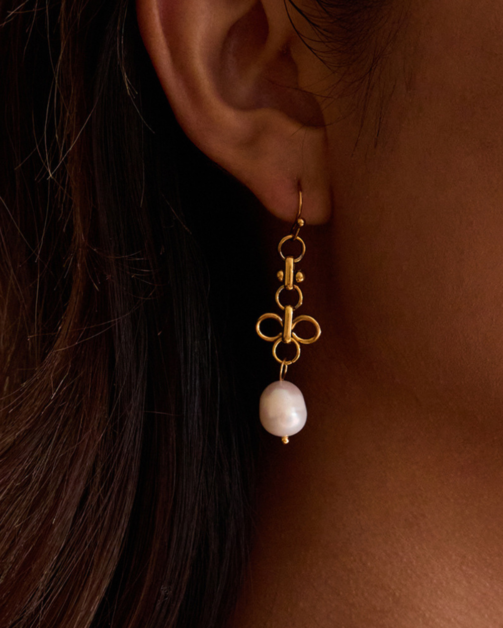 Clover Pearl Drop Earrings
