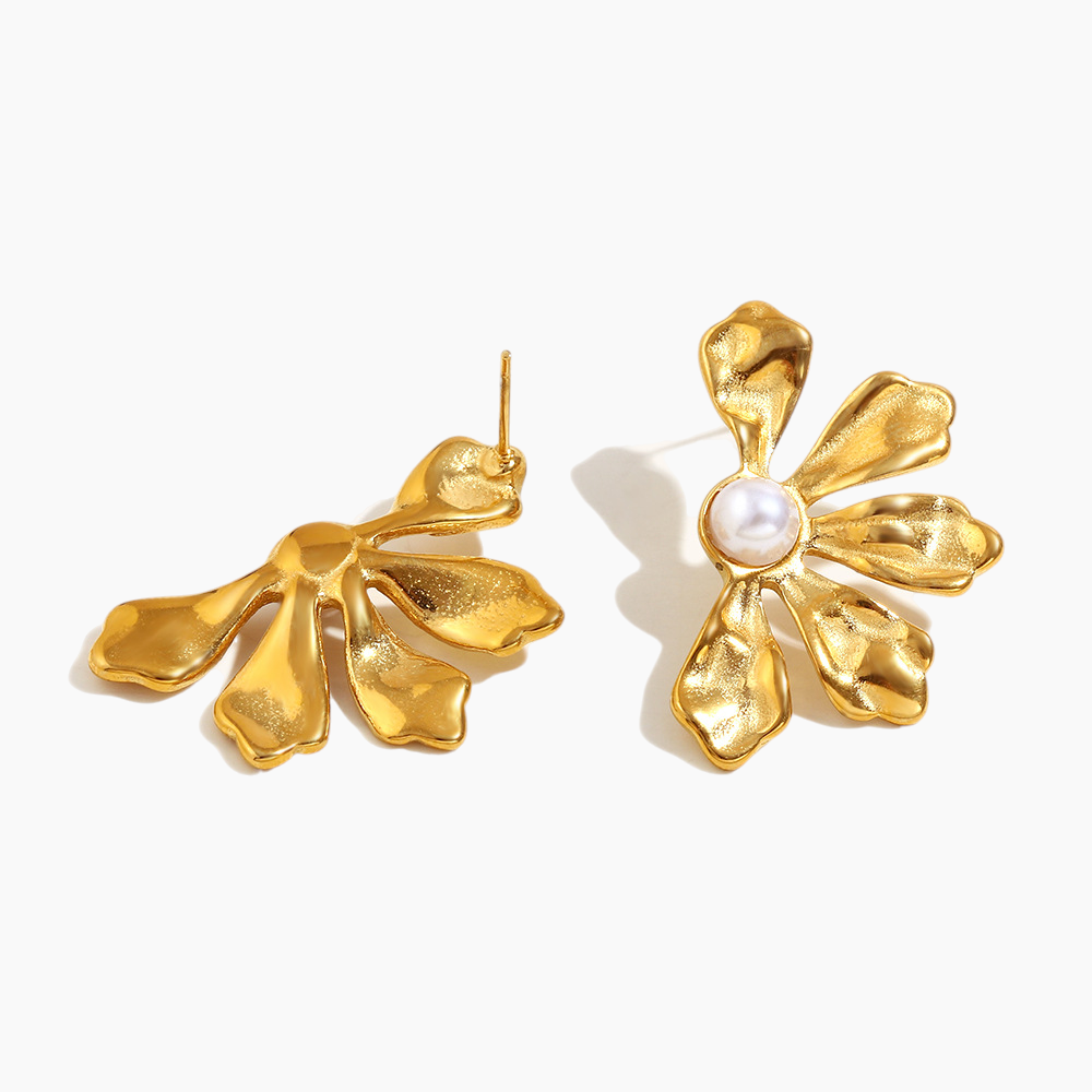 Flora Pearl Bloom Earrings