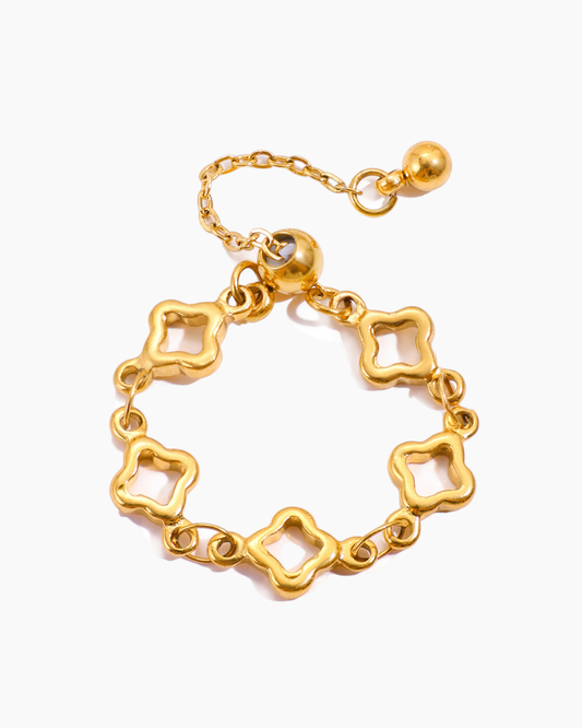 Clover Bloom Finger Chain