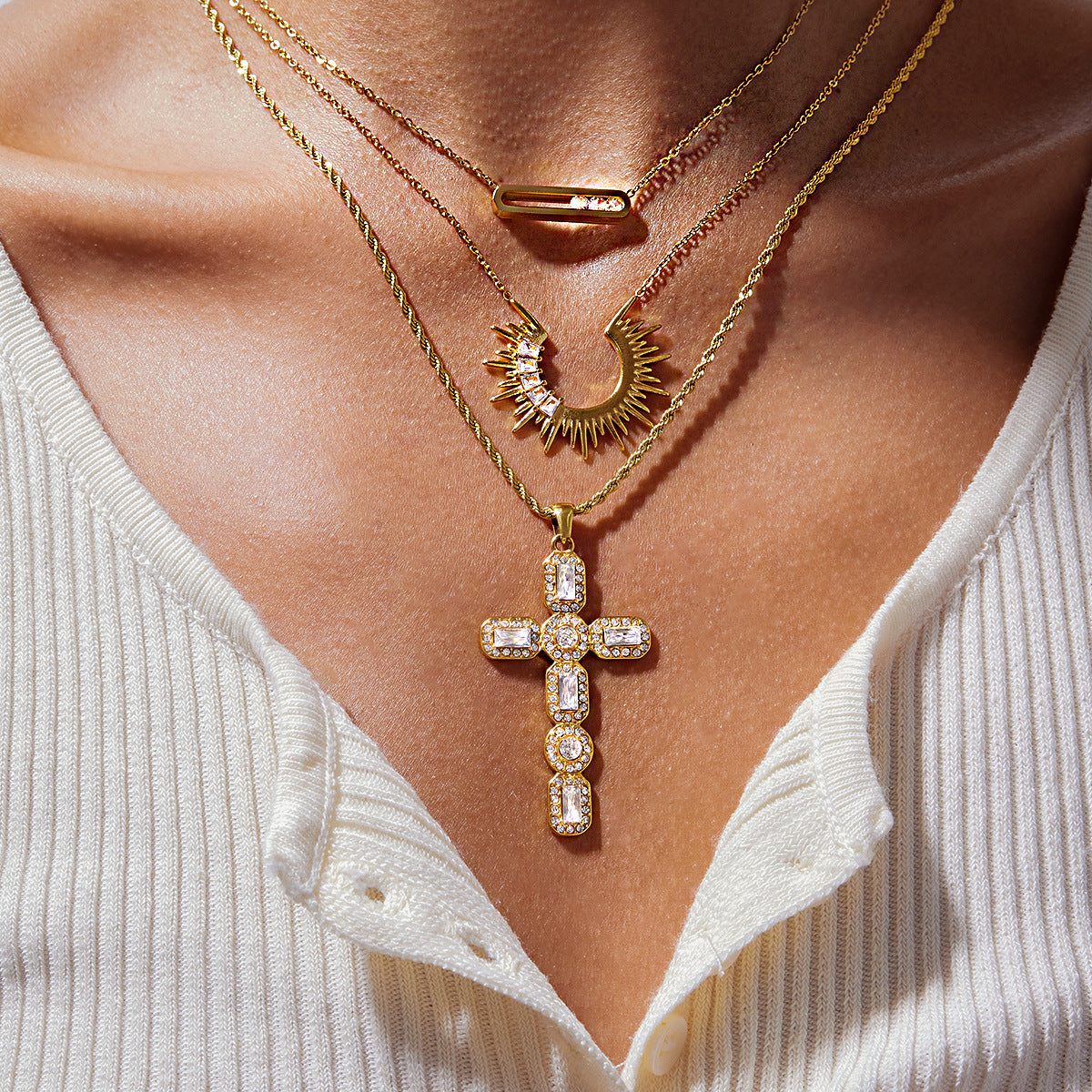 Modern Loop Pendant Necklace