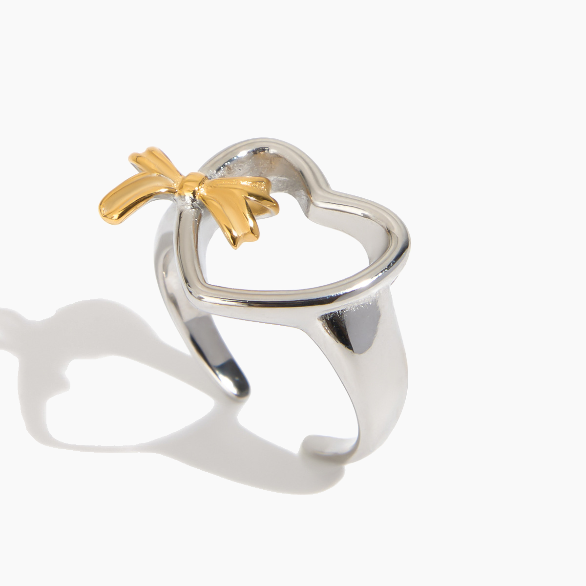 Belle Amour Bow Ring