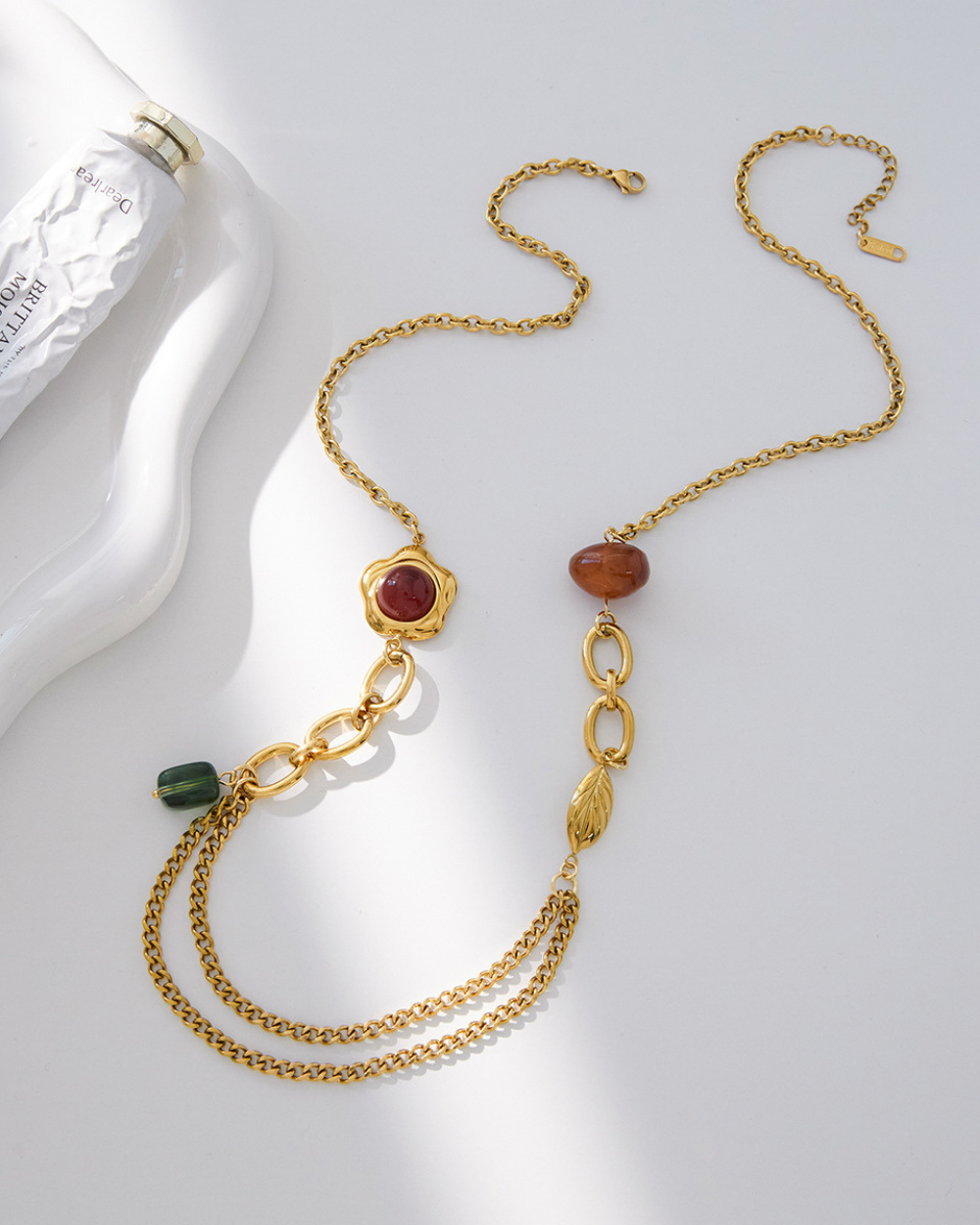 Golden Layers Retro Gemstone Necklace
