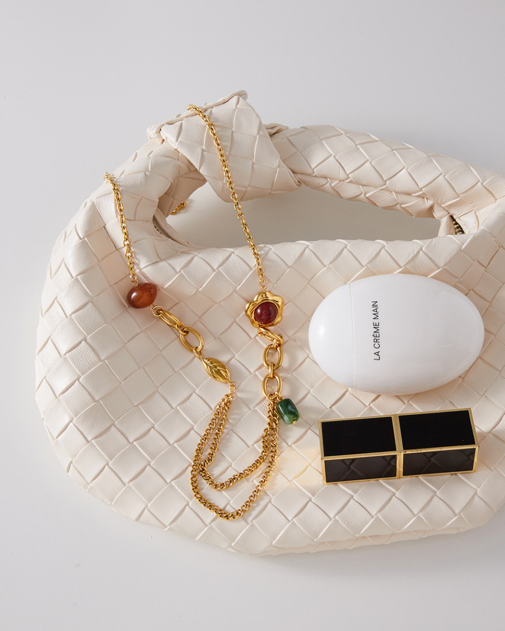 Golden Layers Retro Gemstone Necklace
