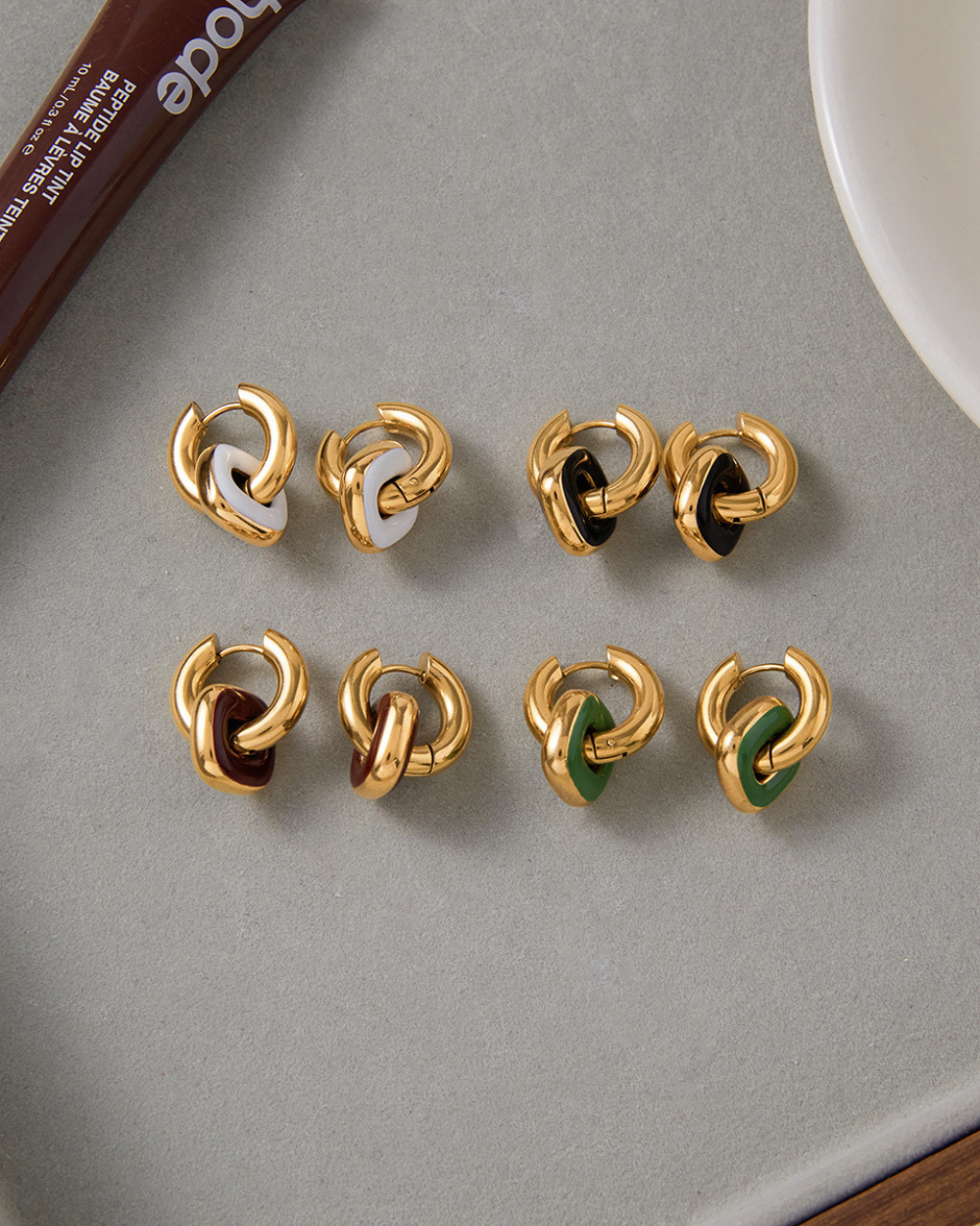 Bold Link Enamel Hoop Earrings – Red