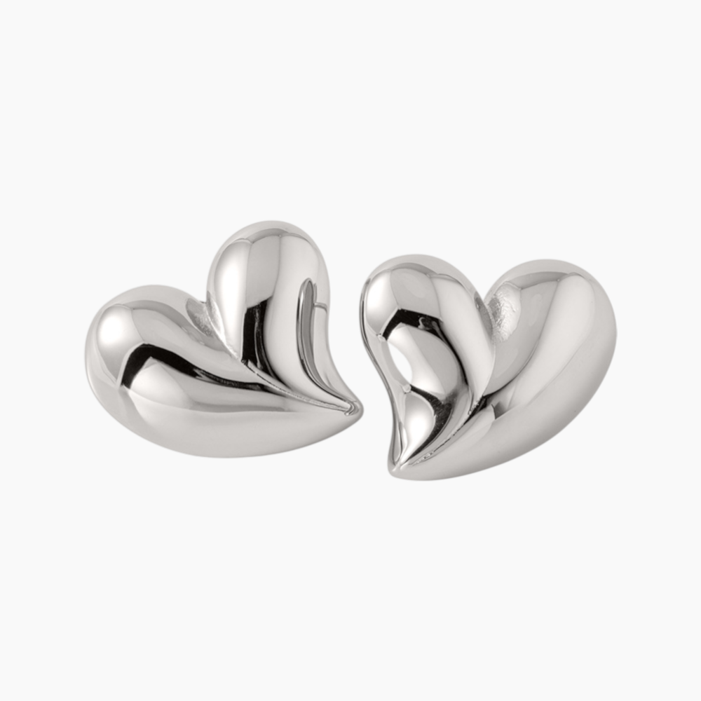Amoura Bold Heart Earrings
