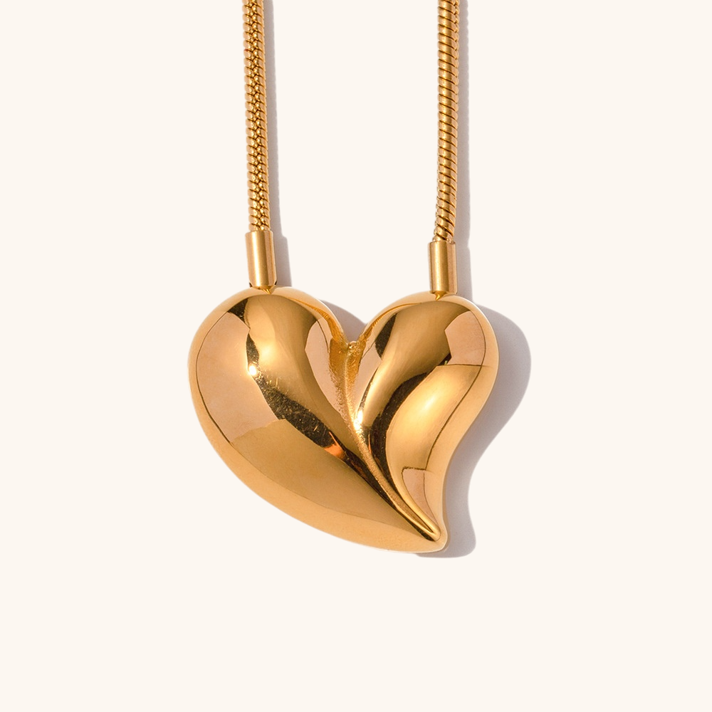 Amoura Bold Heart Necklace