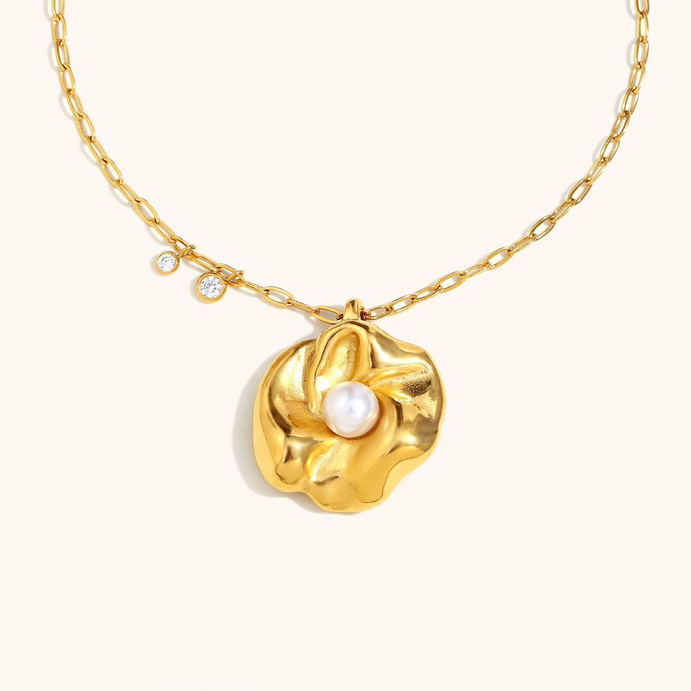 Molten Pearl Bloom Necklace – Gold