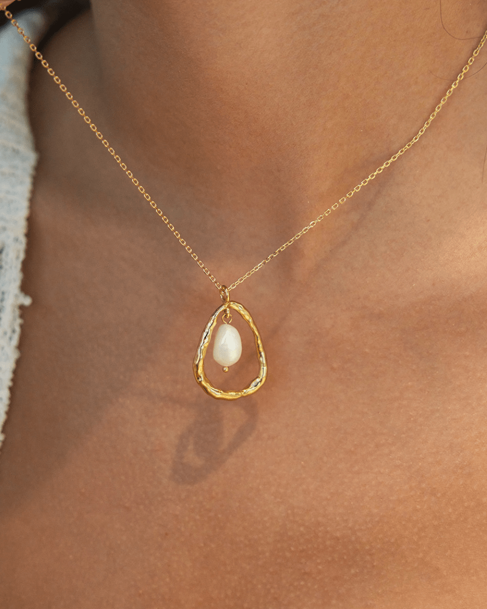 Hammered Gold Pearl Drop Necklace - mifjewelry