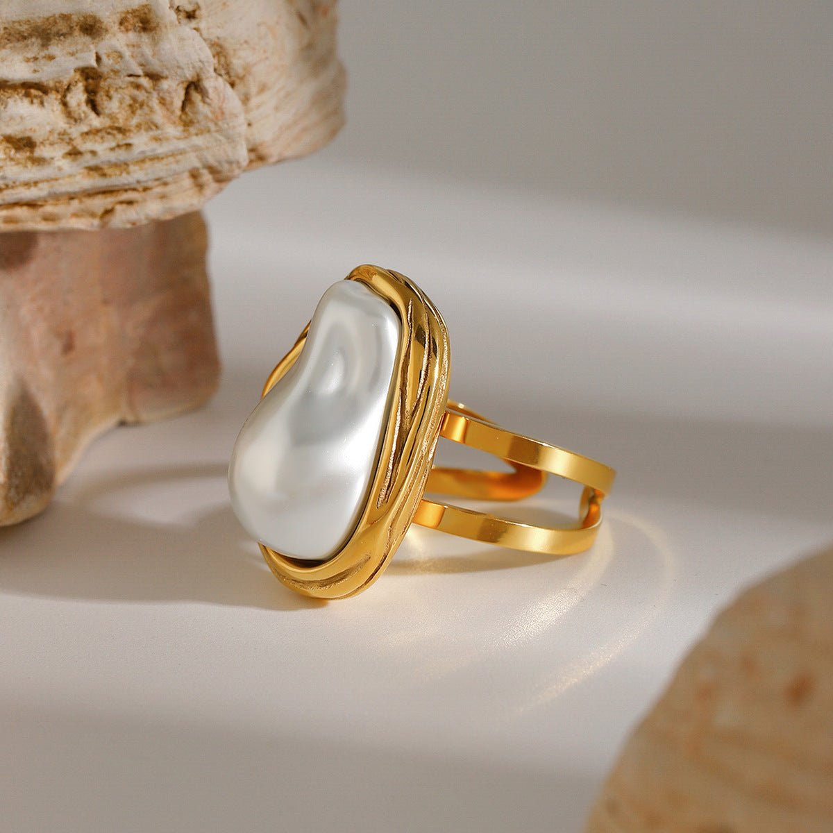 Lunar Flow Pearl Ring - Golden - mifjewelry