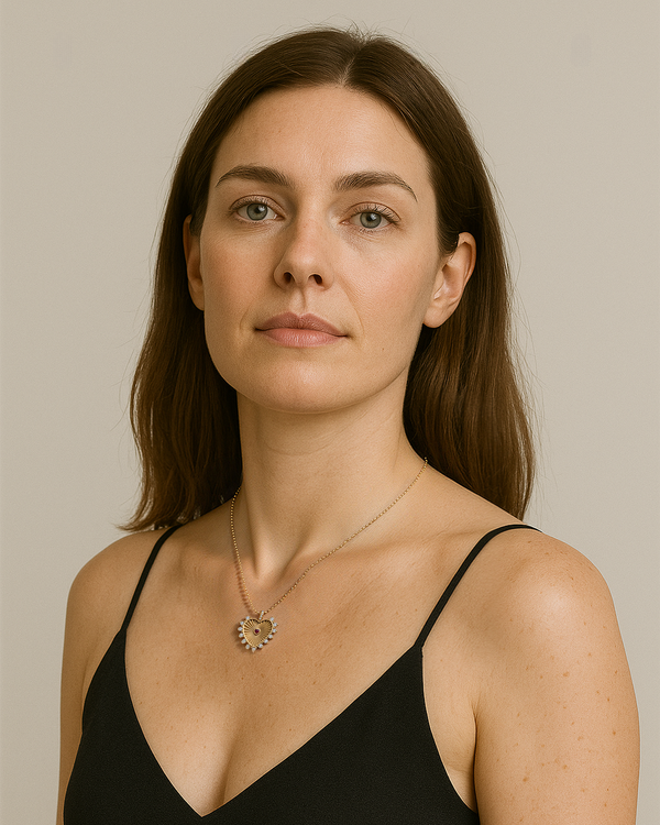Golden Heartburst Pearl Necklace