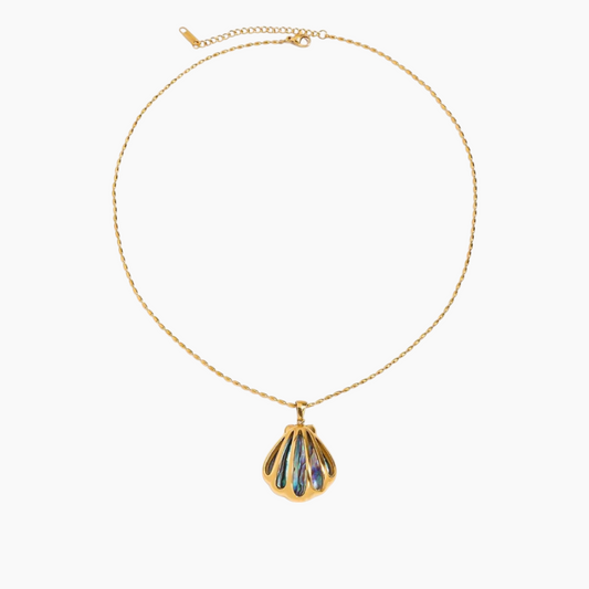 Seabreeze Shell Necklace