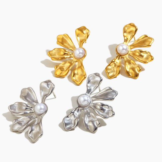 Flora Pearl Bloom Earrings