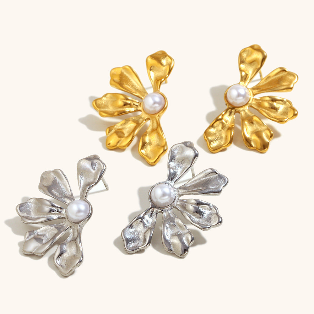 Flora Pearl Bloom Earrings