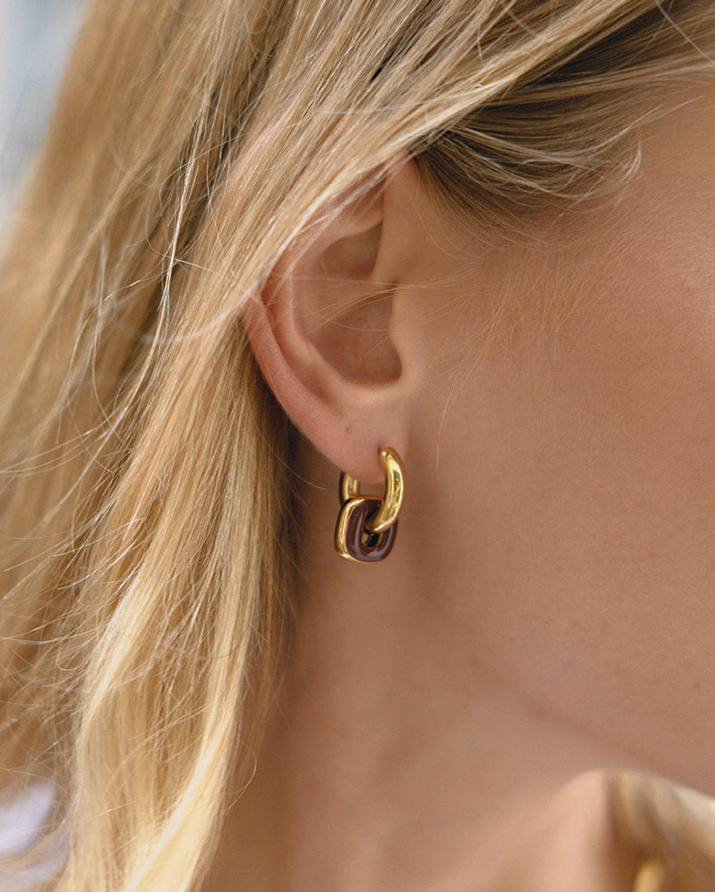 Bold Link Enamel Hoop Earrings – Red