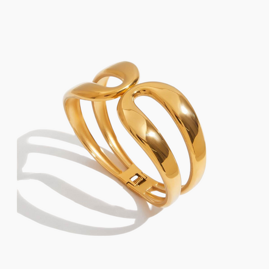 Sculpt Loop Cuff