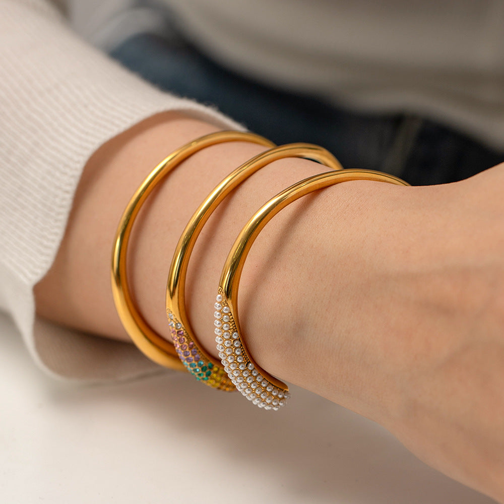 Lustre Pearl Crest Cuff