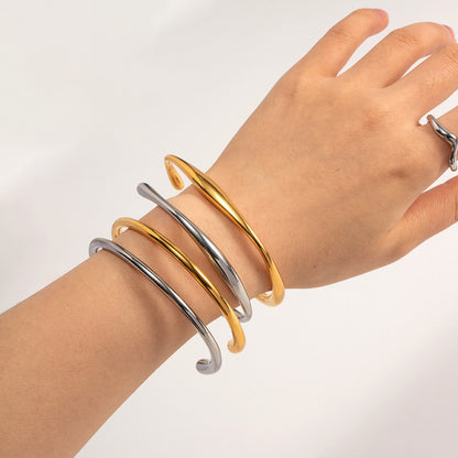 Solaris Curve Cuff