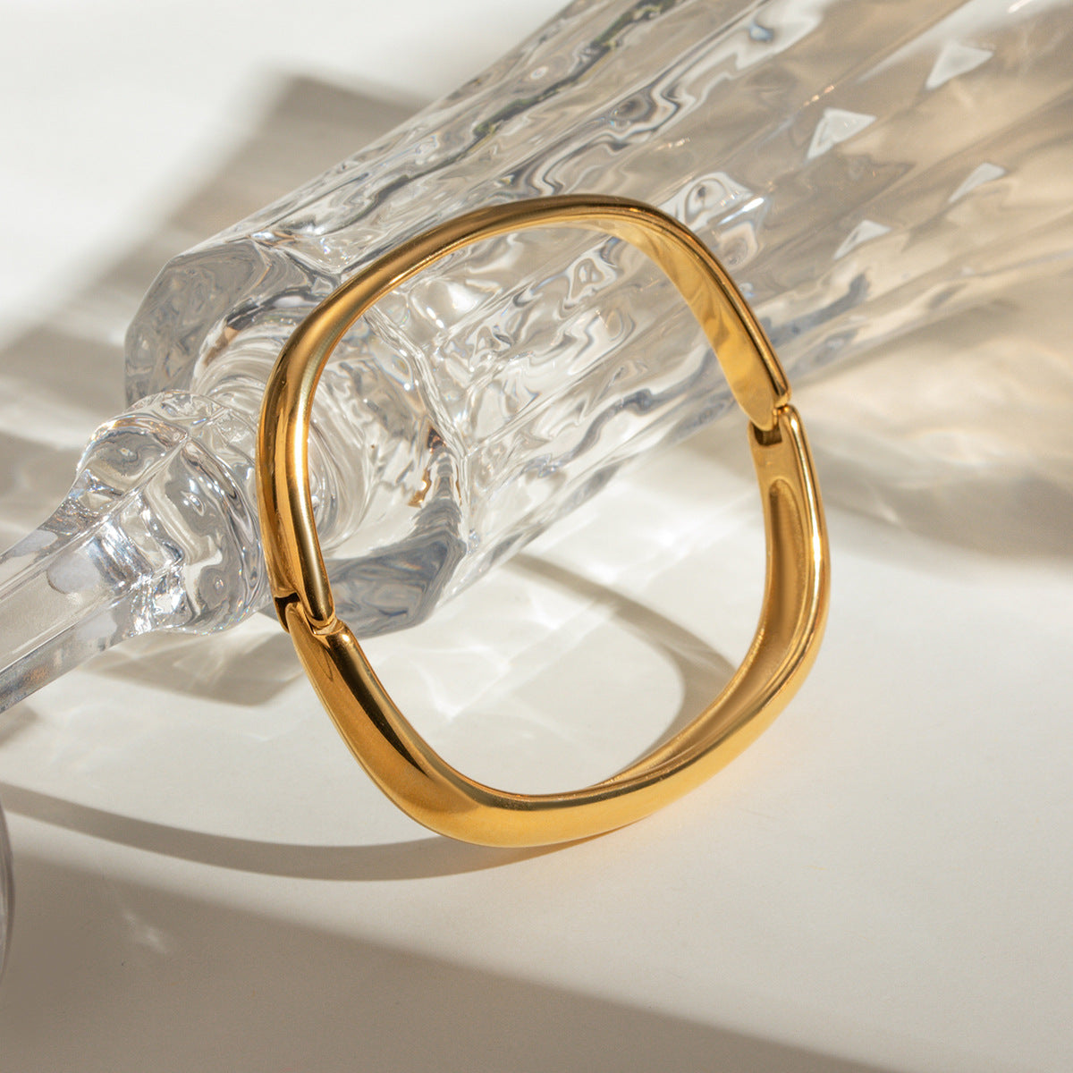 Aurora Curve Bangle