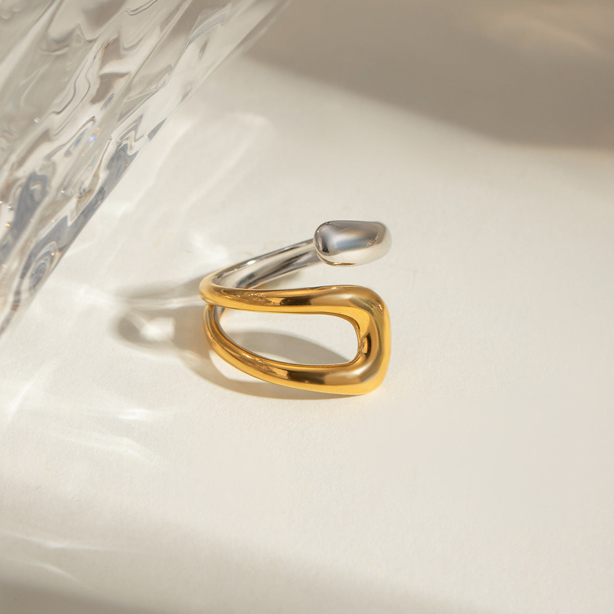 Eclipse Flow Ring