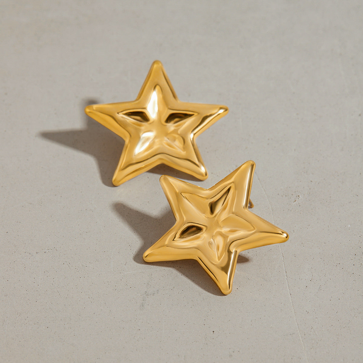Starry Kiss Earrings