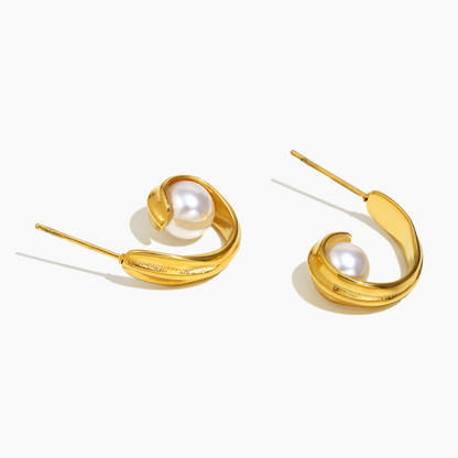 Lustre Curl Pearl Hoops