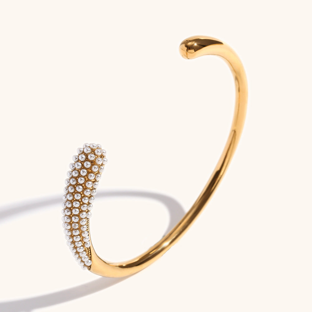 Lustre Pearl Crest Cuff