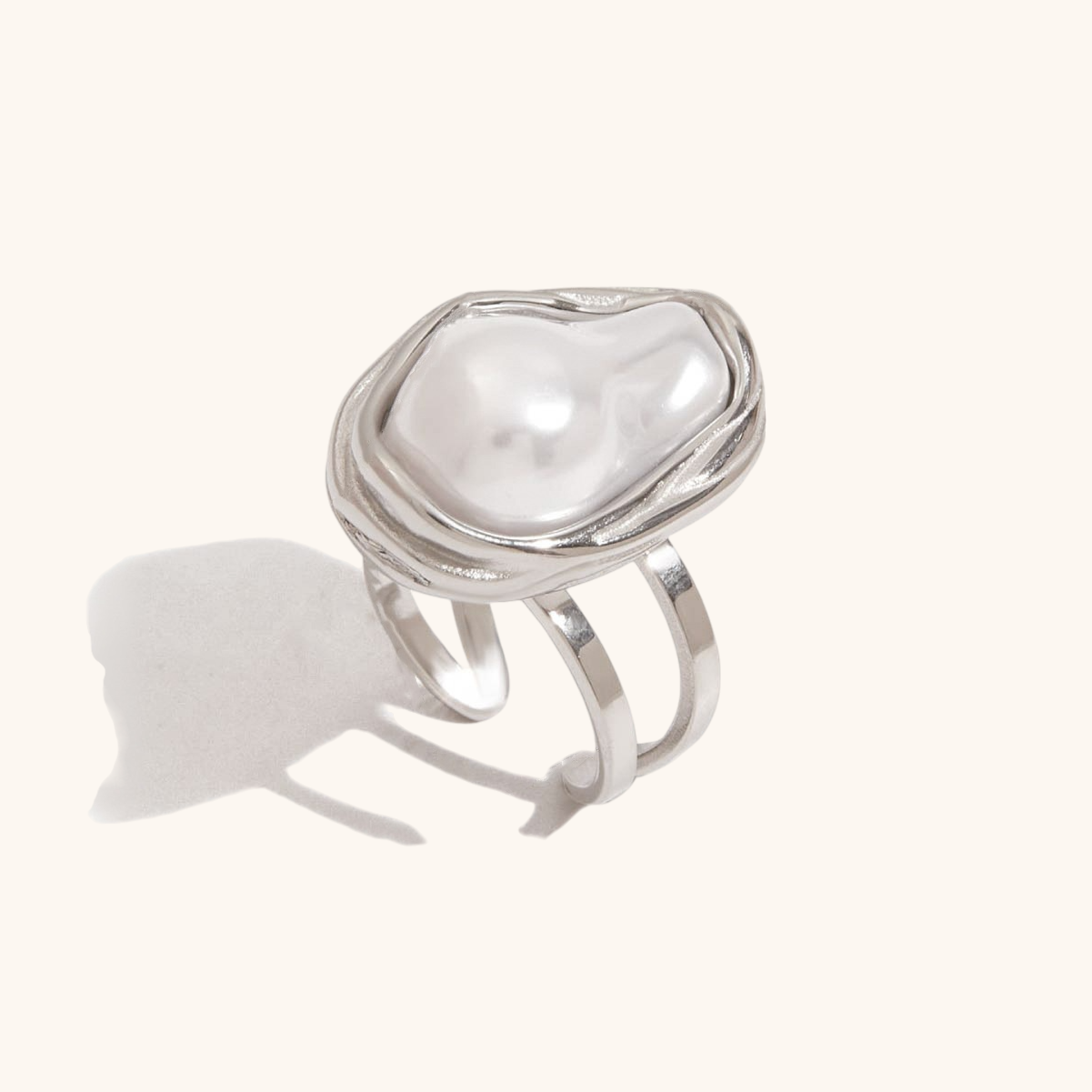 Lunar Flow Pearl Ring - Silver