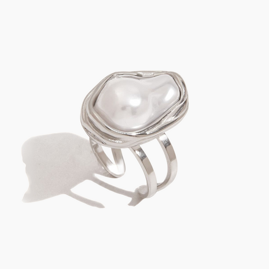 Lunar Flow Pearl Ring - Silver