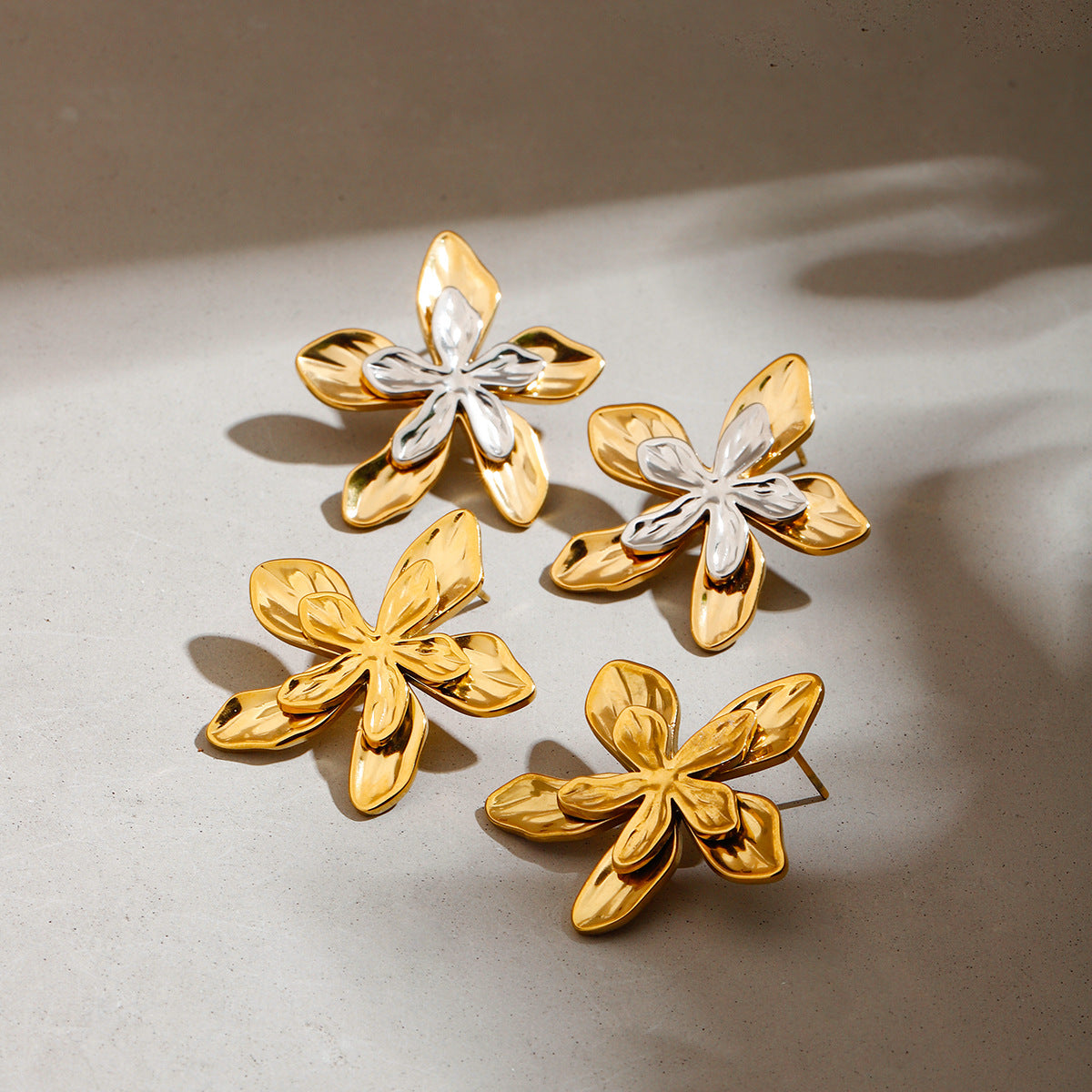 Isla Bloom Earrings
