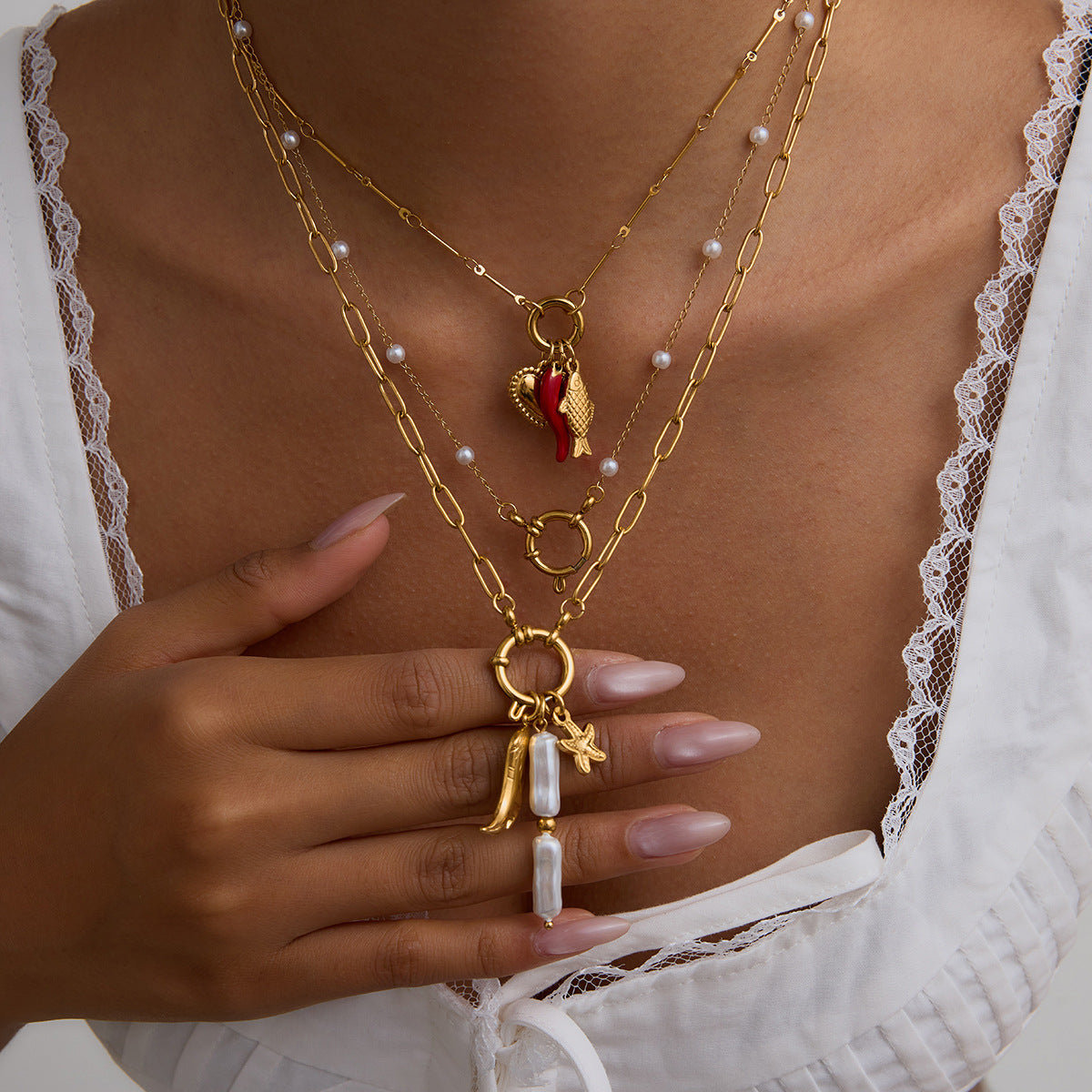 Golden Link Loop Necklace