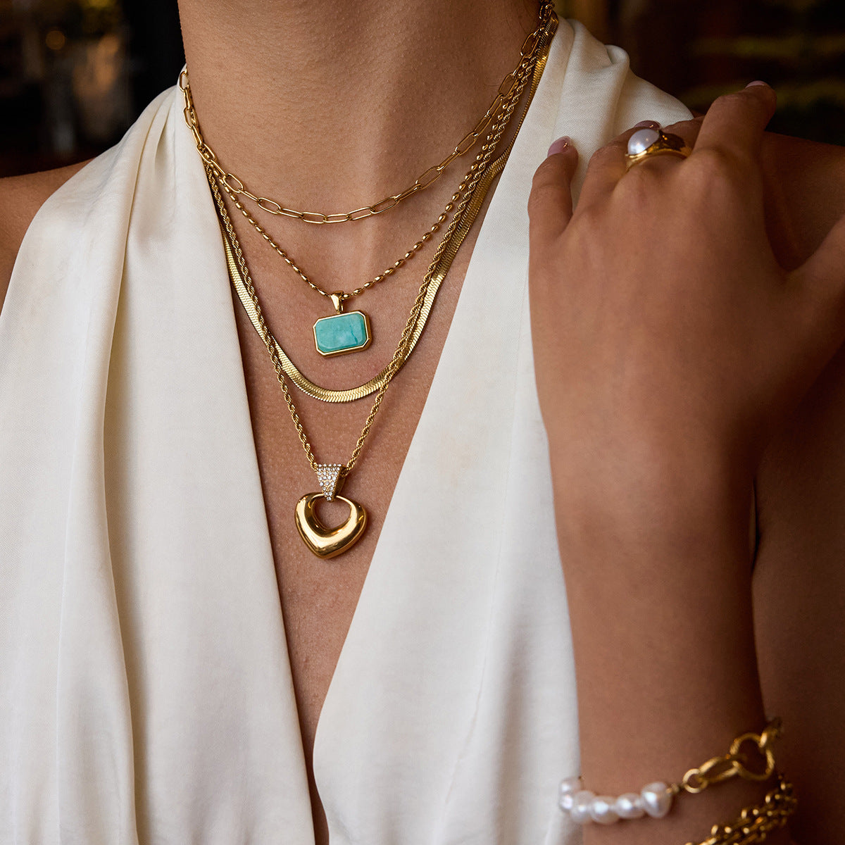 Lightweight heart necklace perfect for layering_MiFJewelry