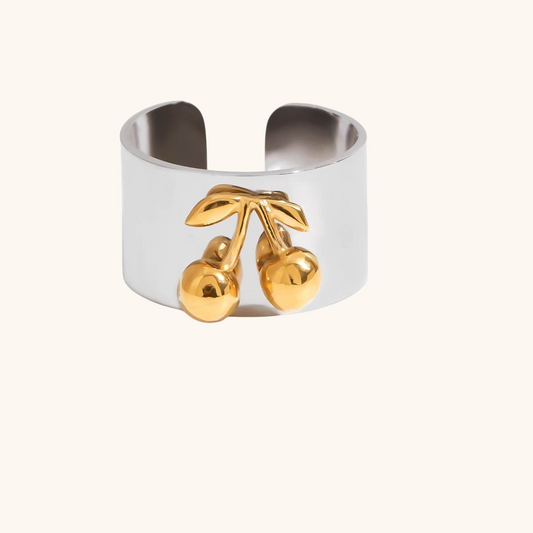 Statement cherry ring in glossy silver with 3D gold cherry detail