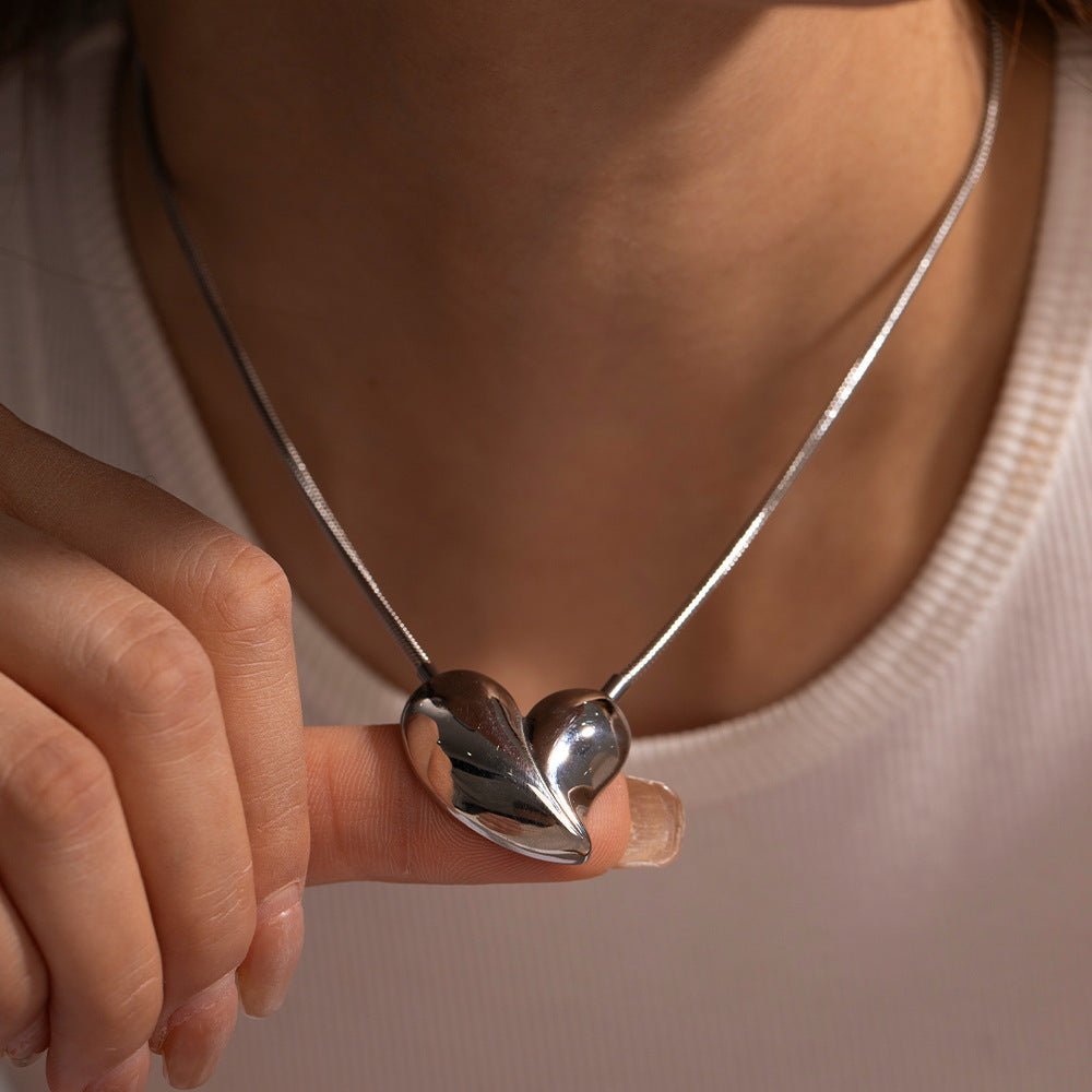 Amoura Bold Heart Necklace - mifjewelry
