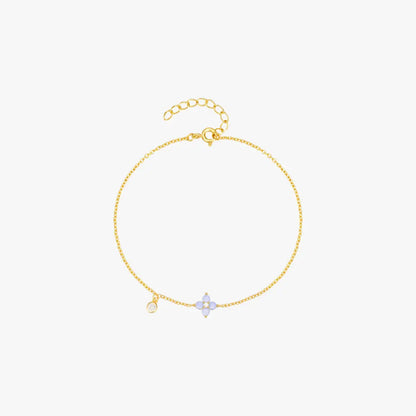 Gold rope chain dangle earrings in a modern geometric design for women.