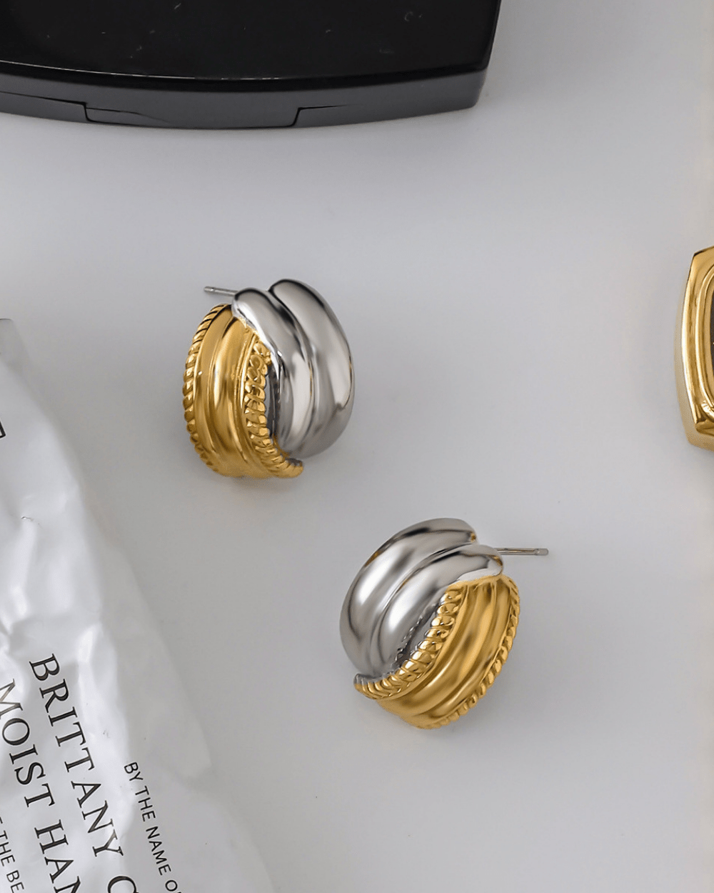 Two - Tone Knot Link Stud Earrings - mifjewelry