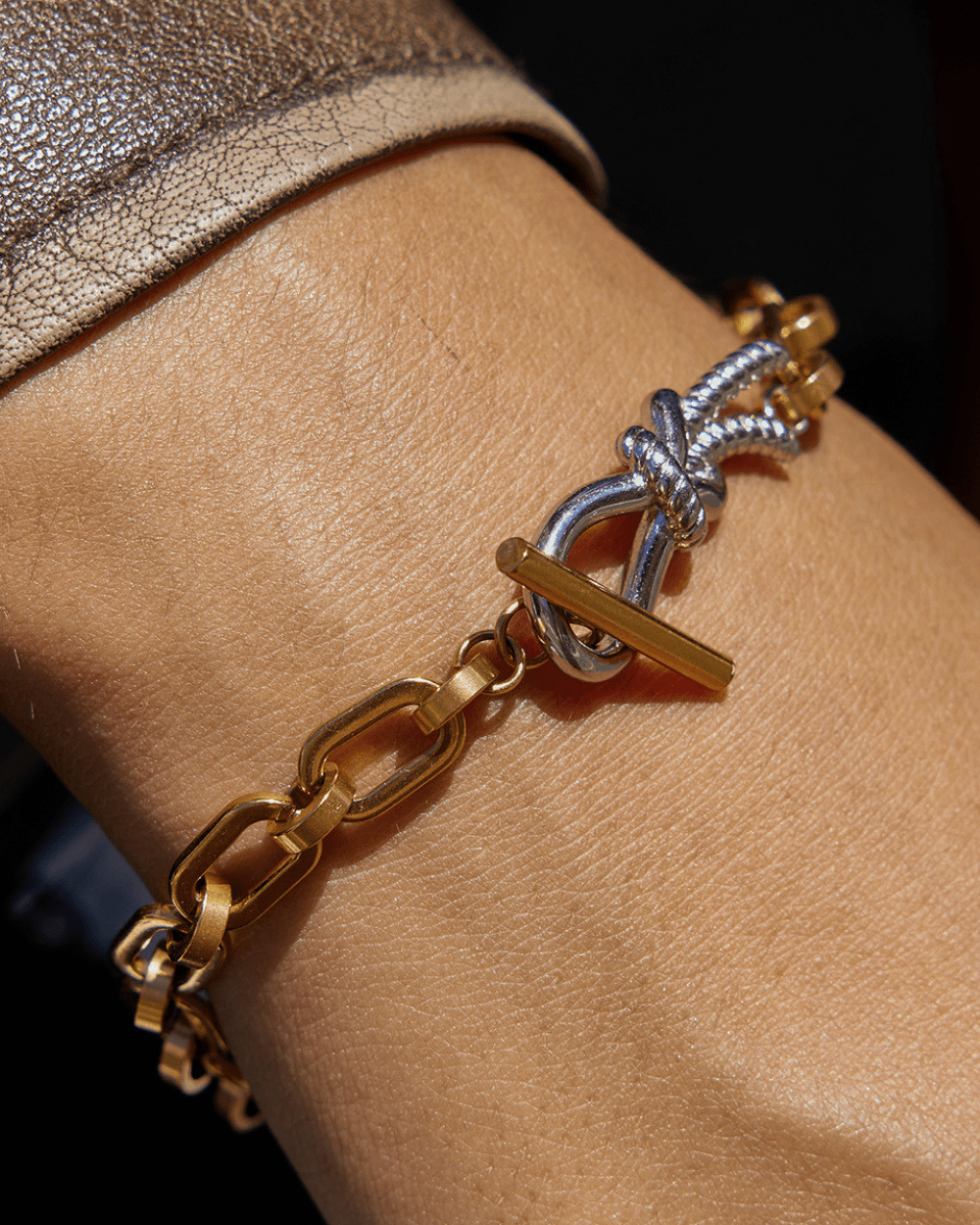 Two - Tone Knot Toggle Chain Bracelet - mifjewelry