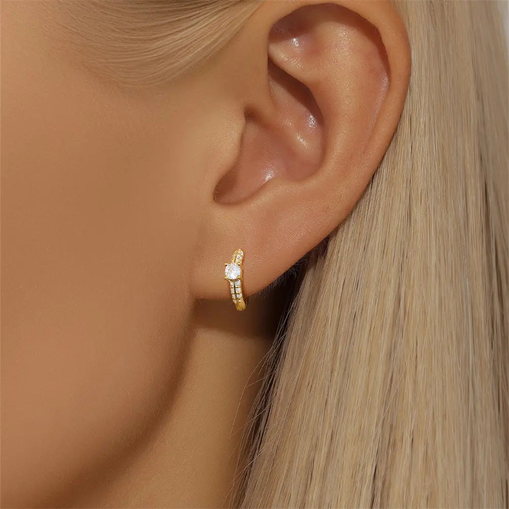 Boucles d'oreilles créoles solitaires minimalistes
